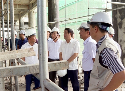 Bí thư Tỉnh ủy Bùi Minh Châu kiểm tra một số công trình, dự án trên địa bàn thành phố Việt Trì