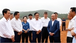 Bí thư Tỉnh ủy Bùi Minh Châu kiểm tra một số công trình, dự án tại huyện Tam Nông